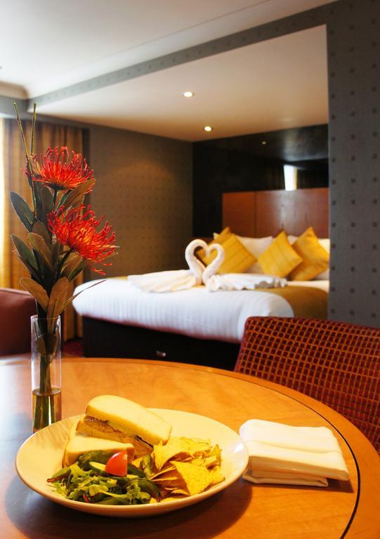Ramada Hatfield Хатфилд Экстерьер фото