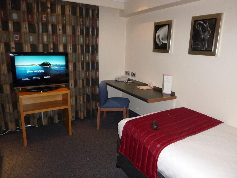 Ramada Hatfield Хатфилд Экстерьер фото