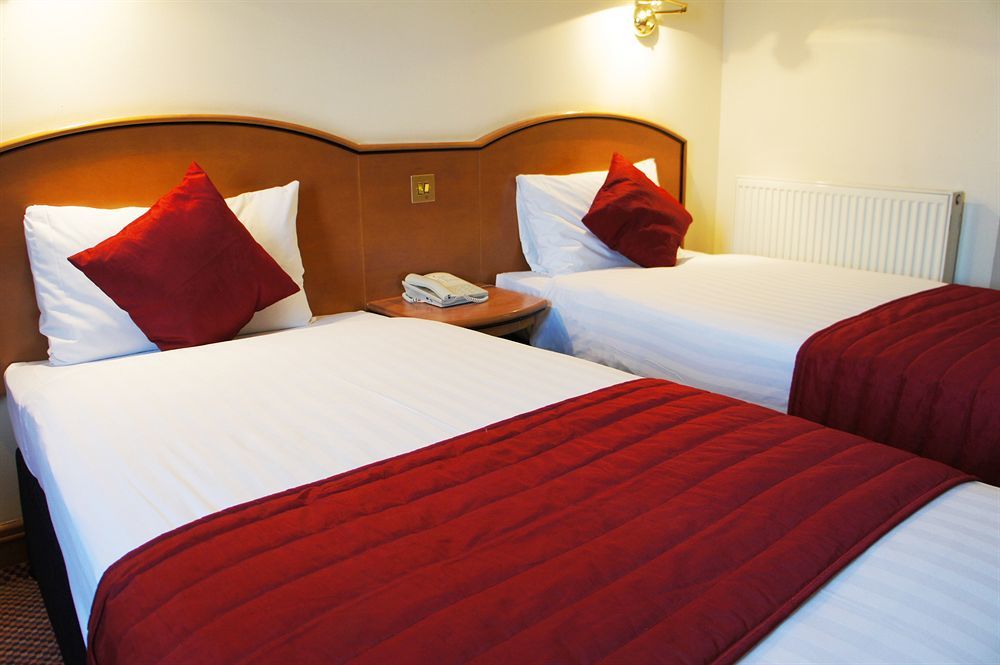 Ramada Hatfield Хатфилд Экстерьер фото