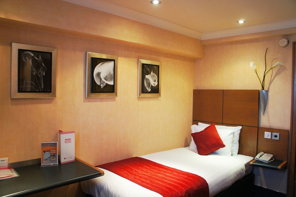Ramada Hatfield Хатфилд Экстерьер фото