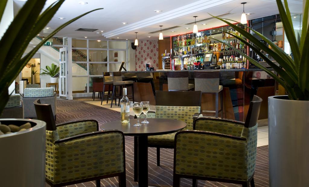 Ramada Hatfield Хатфилд Ресторан фото